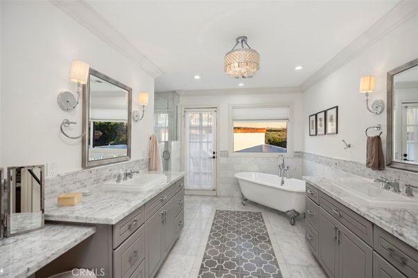 Bathroom, Dual Sink Vanities, Free Standing Baths, Glass Shower, Interior, Recessed Lighting