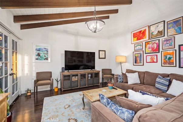Interior, Living room, Pendant Lights, Wooden Beams, Wood Texture Flooring