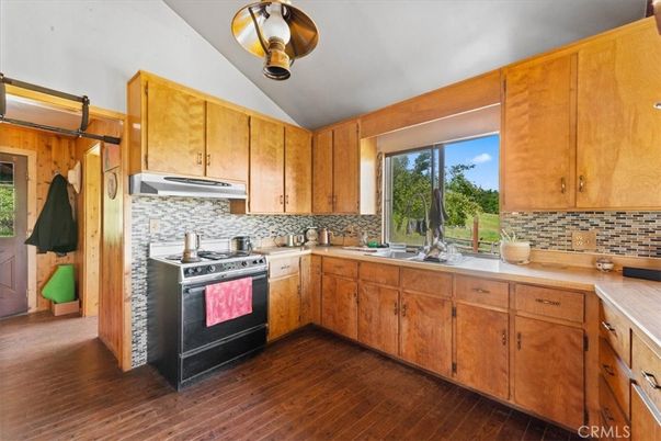 Interior, Kitchen, Wood Texture Flooring