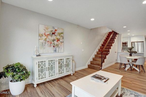 Dining room, Interior, Kitchen, Recessed Lighting, Wood Texture Flooring