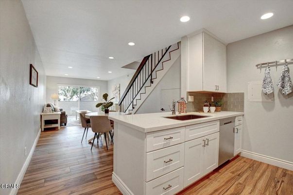 Dining room, Interior, Kitchen, Recessed Lighting, Wood Texture Flooring