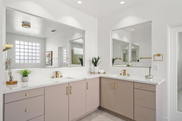 Bathroom, Dual Sink Vanities, Interior, Recessed Lighting