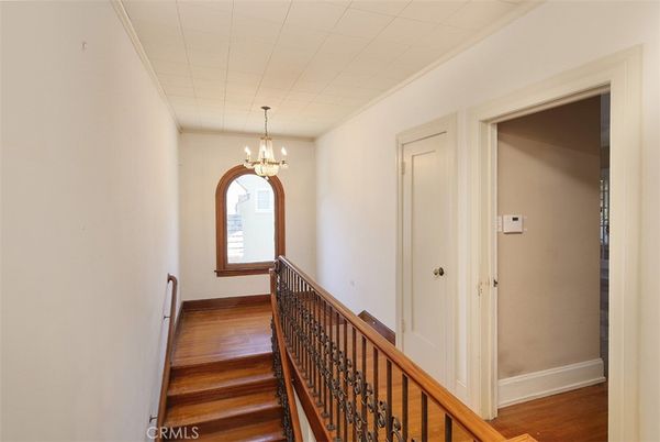 Chandelier, Interior, Wood Texture Flooring