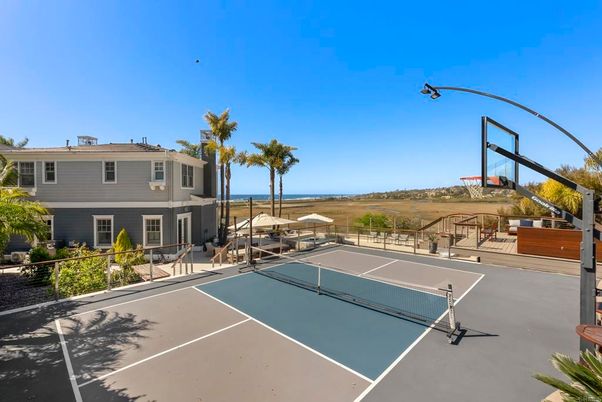 Exterior, Tennis Courts