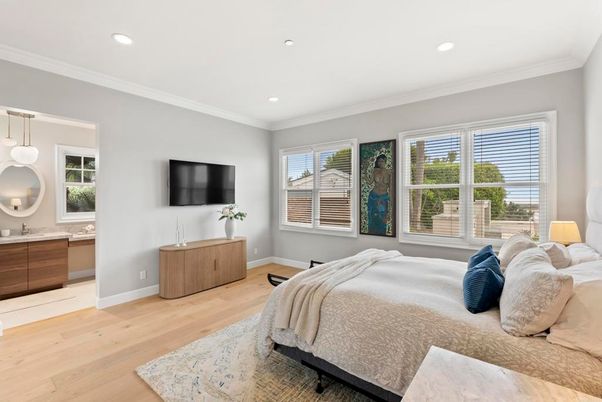 Bedroom, Interior, Pendant Lights, Recessed Lighting, Wood Texture Flooring