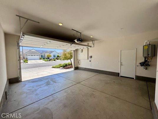Garage, Interior