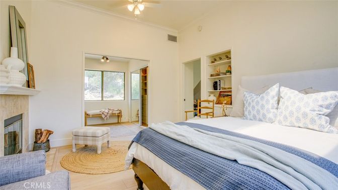 Bedroom, Fireplace, Interior, Wood Texture Flooring