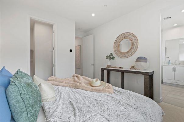 Bedroom, Interior, Recessed Lighting
