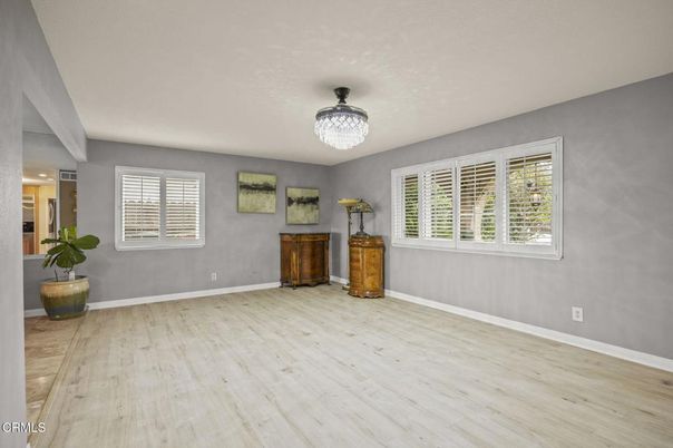 Chandelier, Empty room, Interior, Wood Texture Flooring