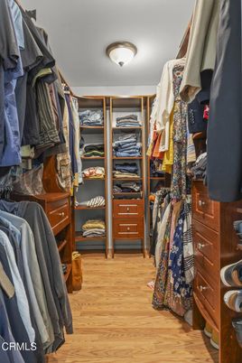Interior, Walk-in Closets, Wood Texture Flooring