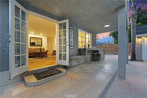 Exterior, Recessed Lighting