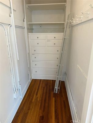 Interior, Walk-in Closets, Wood Texture Flooring