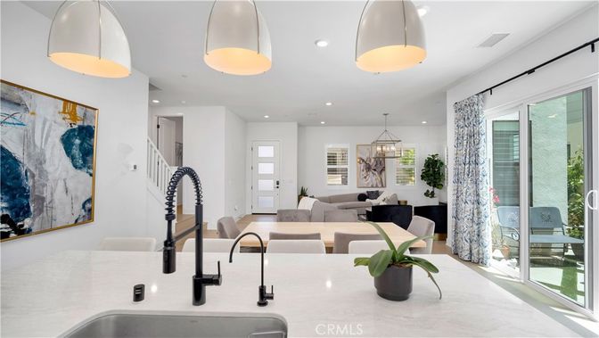 Interior, Kitchen, Living room, Pendant Lights, Recessed Lighting