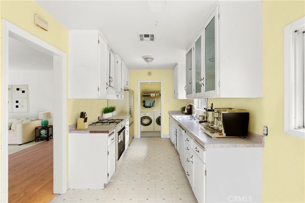 Interior, Kitchen, Washer, Wood Texture Flooring