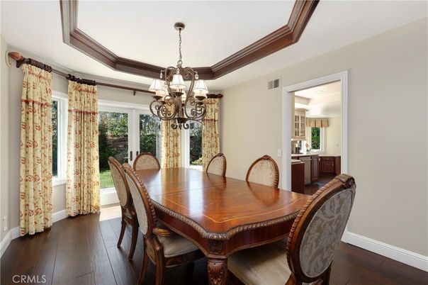 Chandelier, Dining room, Interior, Wood Texture Flooring