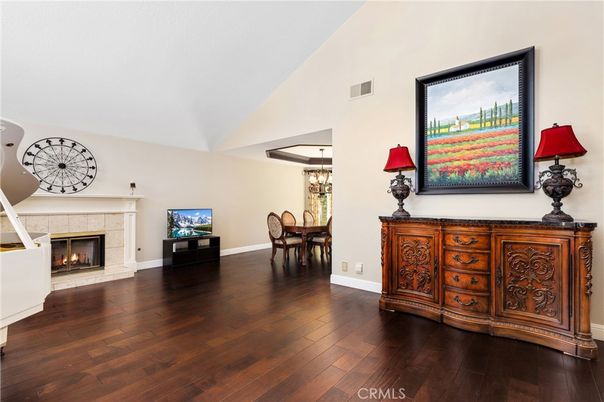 Chandelier, Dining room, Fireplace, Interior, Wood Texture Flooring