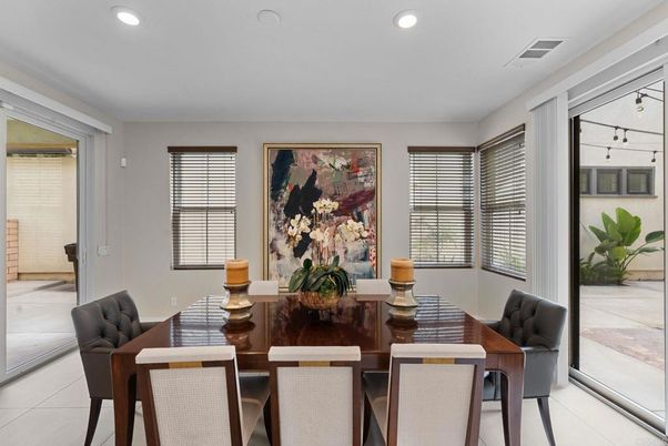 Dining room, Interior, Recessed Lighting