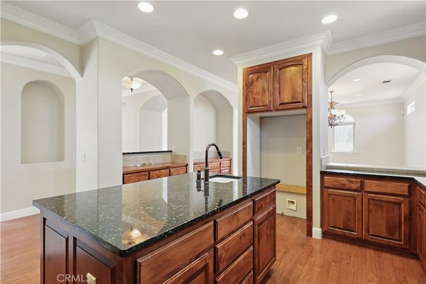 Chandelier, Interior, Kitchen, Recessed Lighting, Wood Texture Flooring