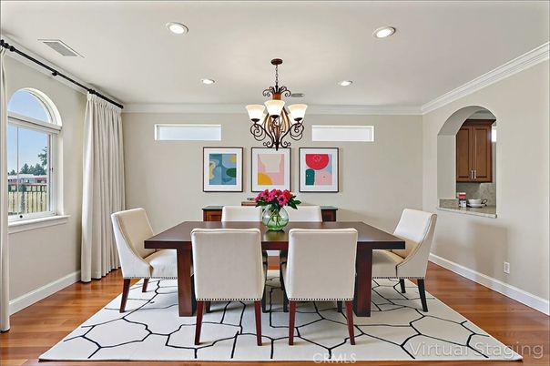 Chandelier, Dining room, Interior, Recessed Lighting, Wood Texture Flooring