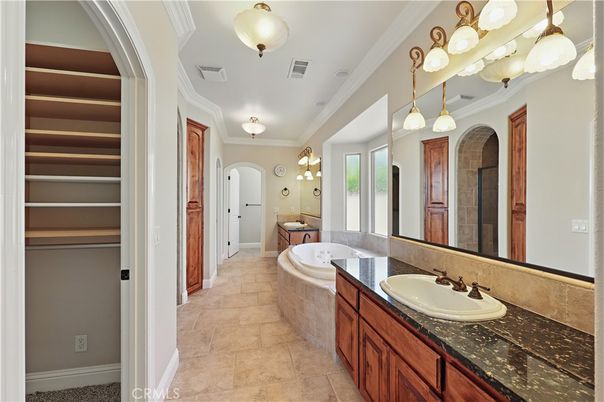 Bathroom, Dual Sink Vanities, Interior