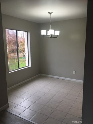 Chandelier, Empty room, Interior, Pendant Lights