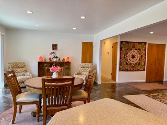 Dining room, Interior, Recessed Lighting