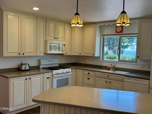 Interior, Kitchen, Pendant Lights, Recessed Lighting