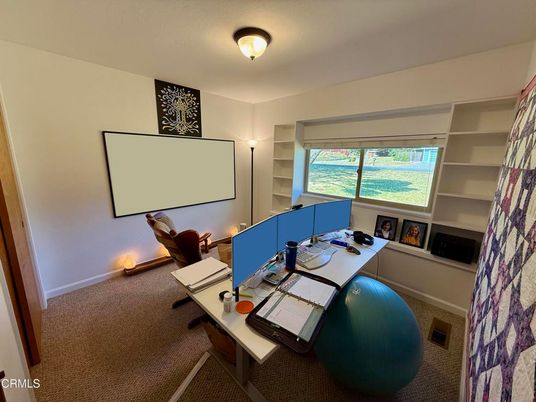 Home Office, Interior