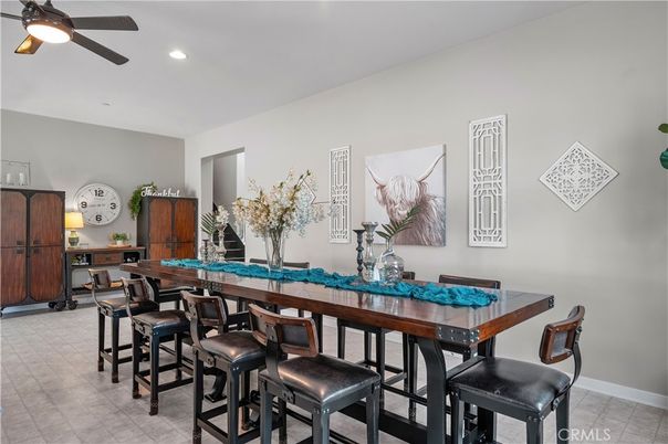Dining room, Interior, Recessed Lighting