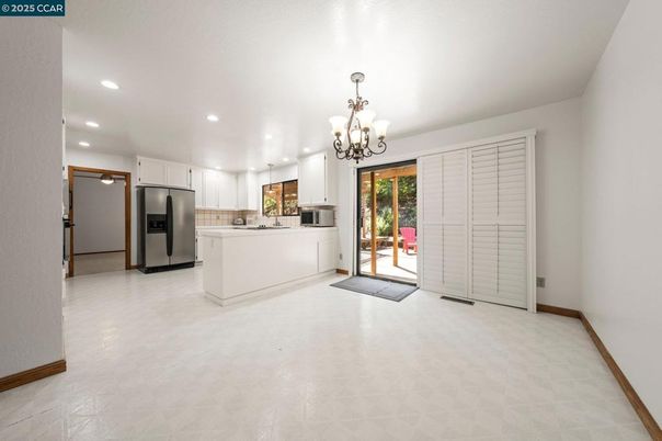 Chandelier, Interior, Kitchen, Recessed Lighting, Stainless Steel Appliances