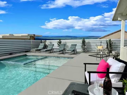 Exterior, Pool, Water