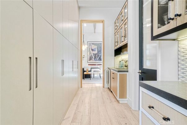Interior, Pendant Lights, Wood Texture Flooring
