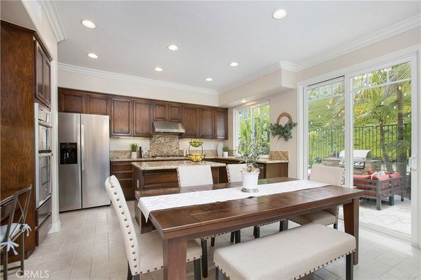 Dining room, Interior, Kitchen, Recessed Lighting, Stainless Steel Appliances