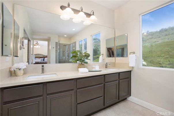 Bathroom, Dual Sink Vanities, Interior, Recessed Lighting