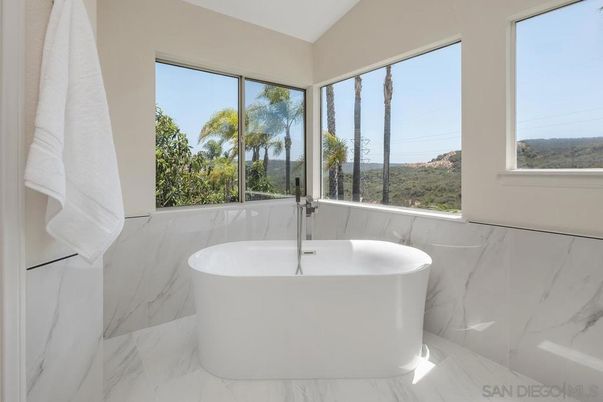 Bathroom, Free Standing Baths, Interior, Marble, Marble Walls