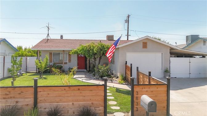 Detached Garage, Exterior, Facade, Ranch