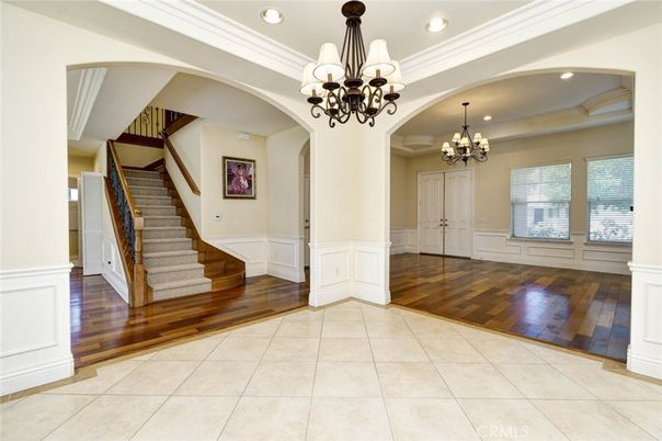 Chandelier, Interior, Recessed Lighting, Wood Texture Flooring