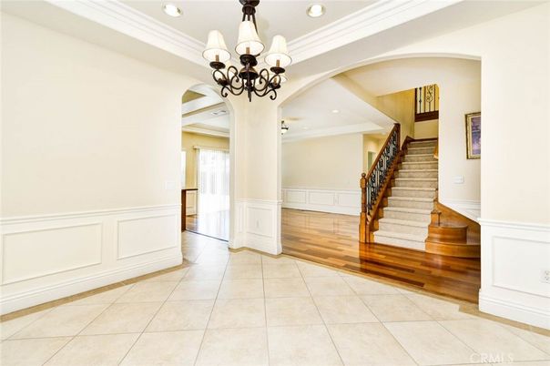 Chandelier, Interior, Recessed Lighting, Wood Texture Flooring