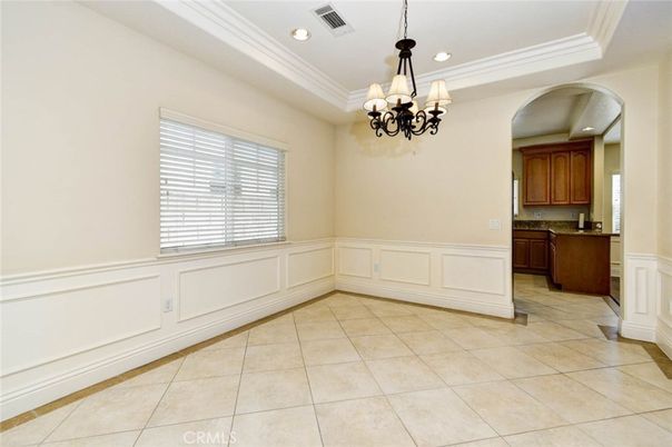 Chandelier, Empty room, Interior, Recessed Lighting