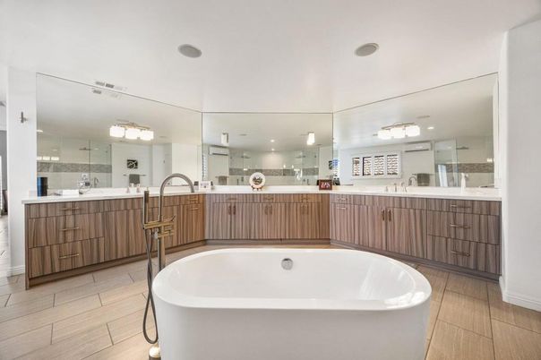 Bathroom, Dual Sink Vanities, Free Standing Baths, Glass Shower, Interior, Recessed Lighting