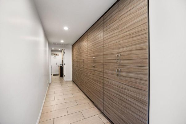 Interior, Recessed Lighting