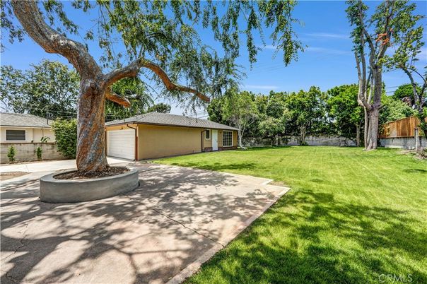 Backyard, Detached Garage, Exterior