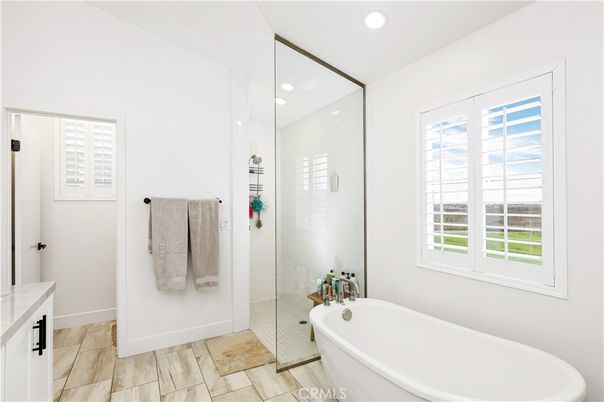 Bathroom, Free Standing Baths, Glass Shower, Interior, Recessed Lighting