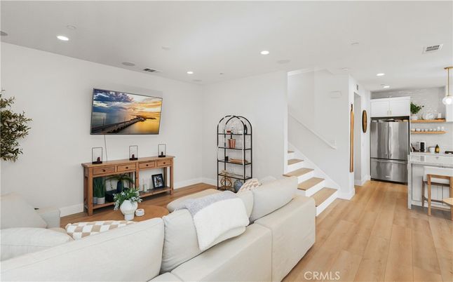 Interior, Kitchen, Living room, Pendant Lights, Recessed Lighting, Stainless Steel Appliances, Wood Texture Flooring