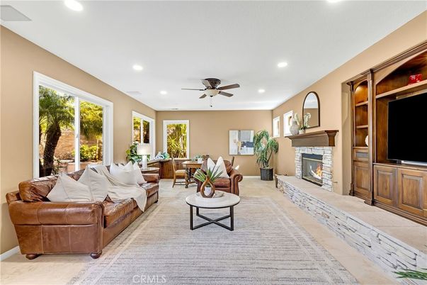 Fireplace, Interior, Living room, Recessed Lighting