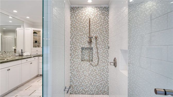 Bathroom, Interior, Recessed Lighting