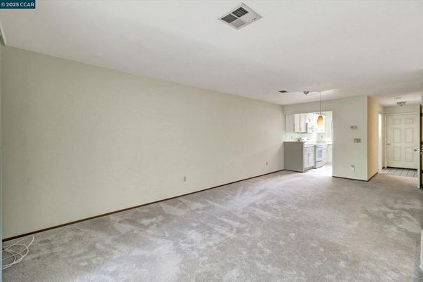 Empty room, Interior, Pendant Lights