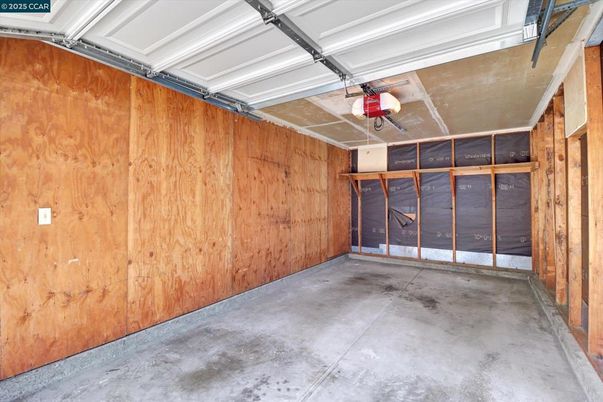 Garage, Interior, Wooden Walls