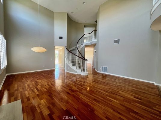 Interior, Pendant Lights, Recessed Lighting, Wood Texture Flooring