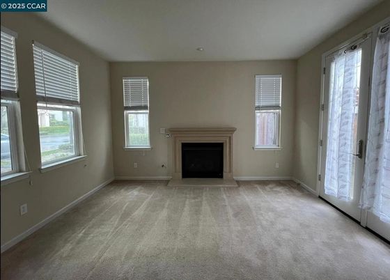 Empty room, Fireplace, Interior